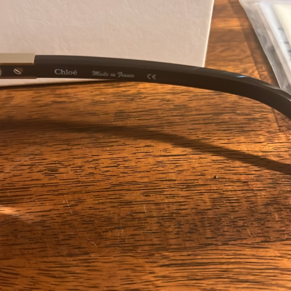 Chloe oversized Sunglasses - Picture 3 of 8